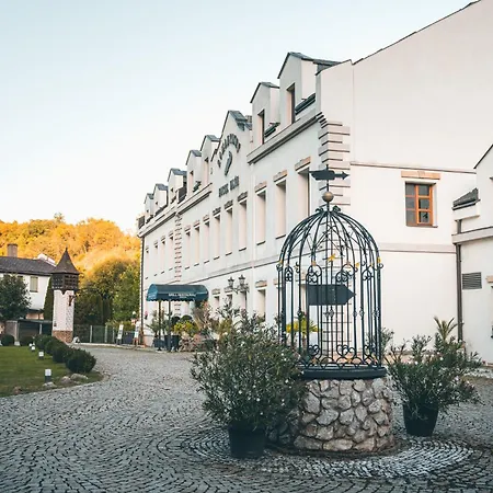 Romantic Mlyn Karlstejn