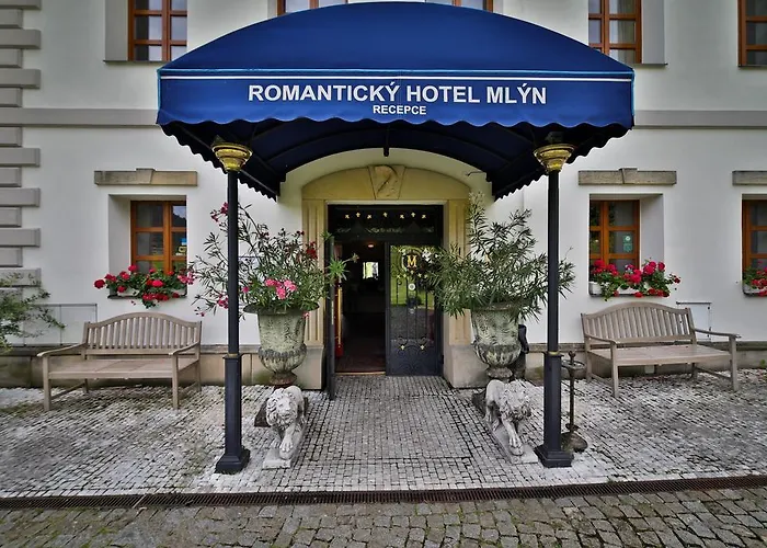 Romantic Mlyn Отель