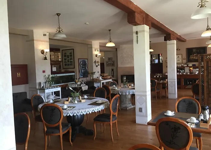 Romantic Mlyn Отель Карлштейн